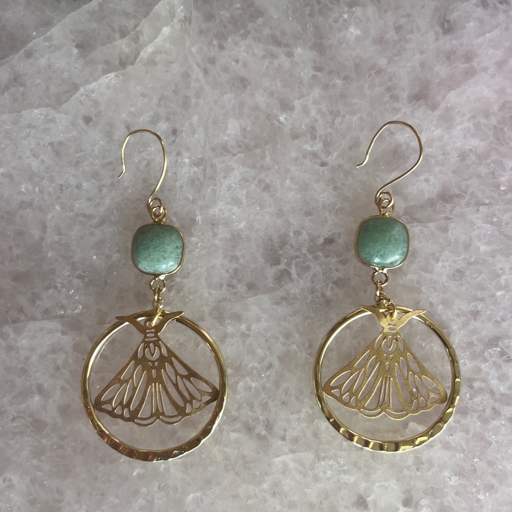 Elegant Gold and Green Dangle Earrings